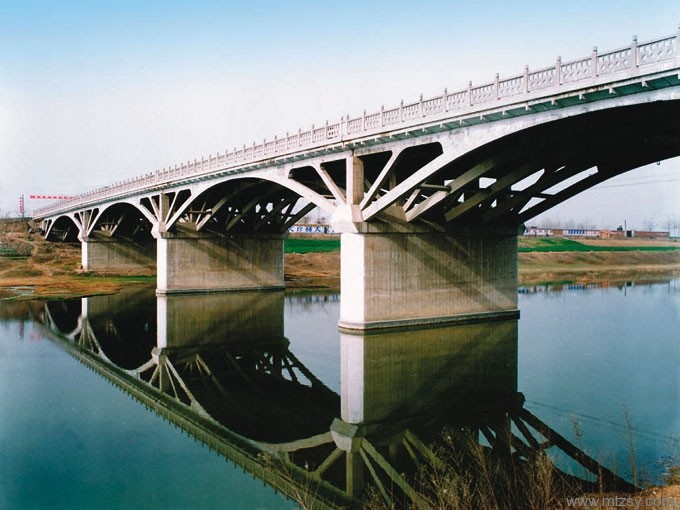 沱河公路橋