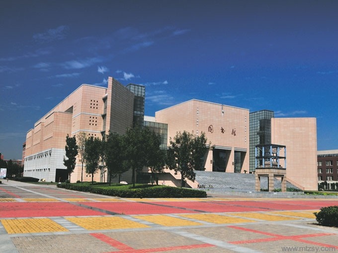 鄭州大學(xué)新校區(qū)圖書(shū)館勘察